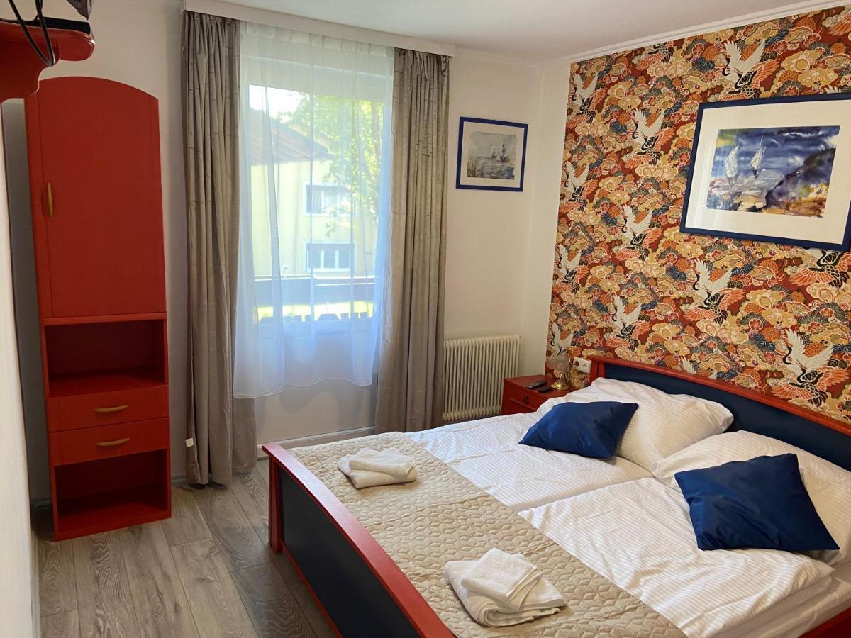 Отель Pension Victoria Унтербург-ам-Клопайнер-Зее Экстерьер фото